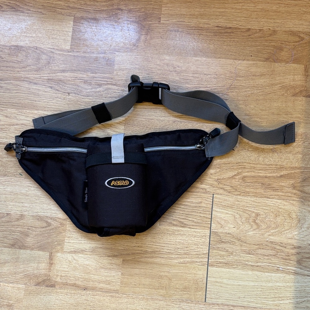 ASOLO Single Bottle Hiking Fannie Pack Outdoor Adventure